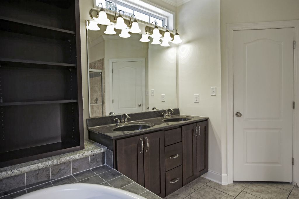 Summit Lattimore 1S3017V by RAnell Homes Yates Home Sales